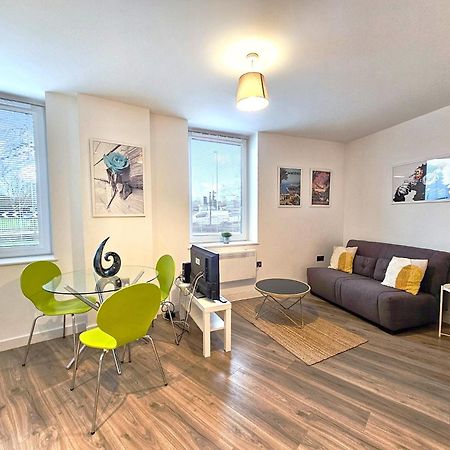 The Post House One By Fortuna Property Gloucester Ngoại thất bức ảnh