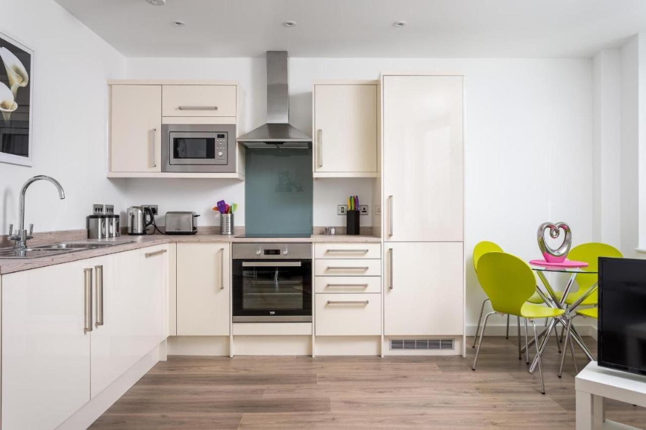 The Post House One By Fortuna Property Gloucester Ngoại thất bức ảnh