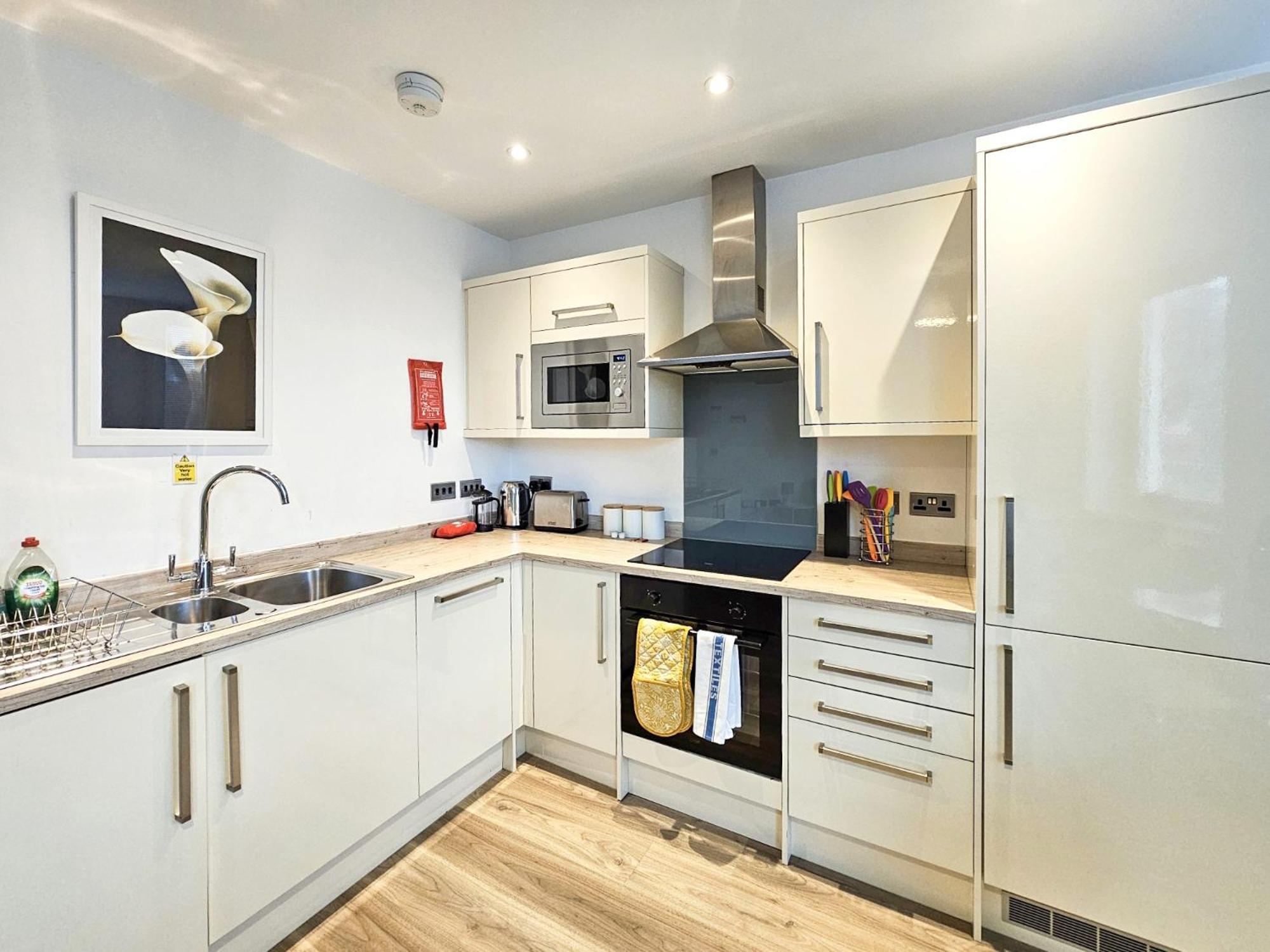 The Post House One By Fortuna Property Gloucester Ngoại thất bức ảnh